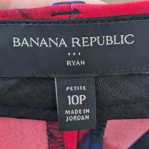 Banana Republic - "Ryan" Floral Print Slim Straight Pant - Size 10P - Picture 9 of 9